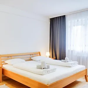 By Mo Apartment