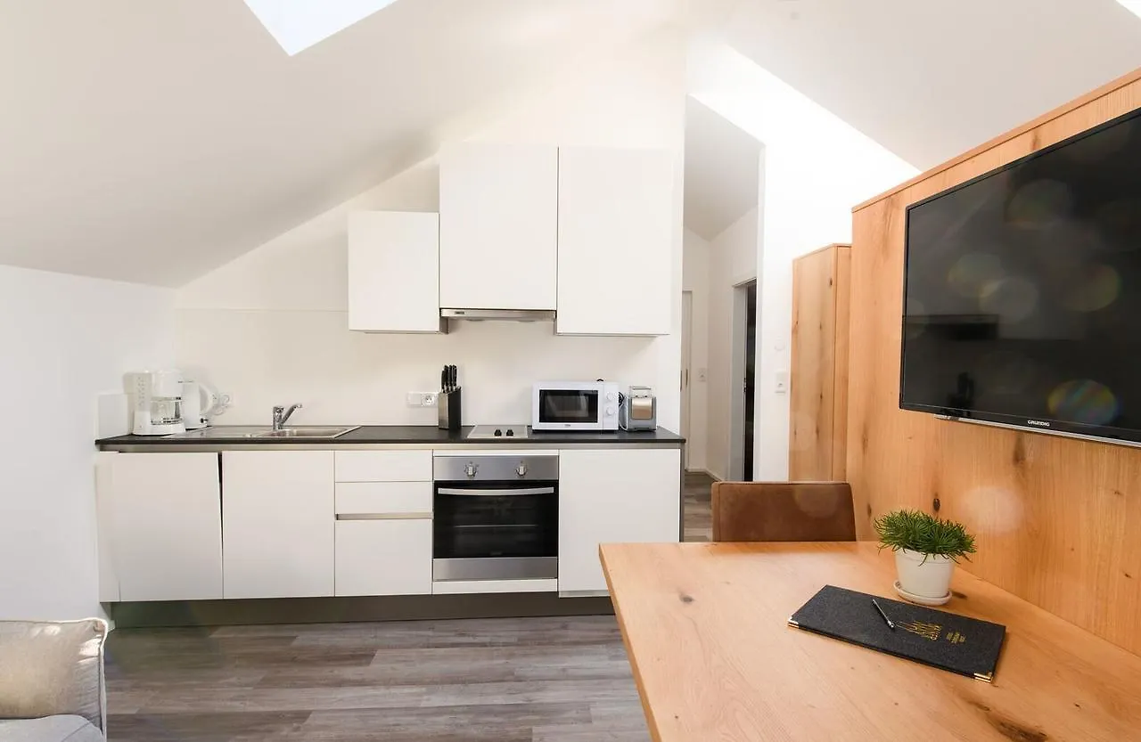 Kaiser Max Design Appartements Austria